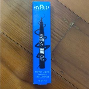 **NEW** Eyeko London Skinny liquid liner